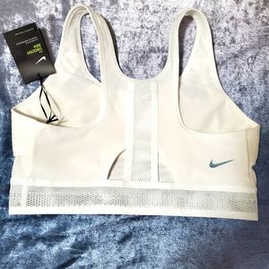 NWT Nike Swoosh Sports Bra